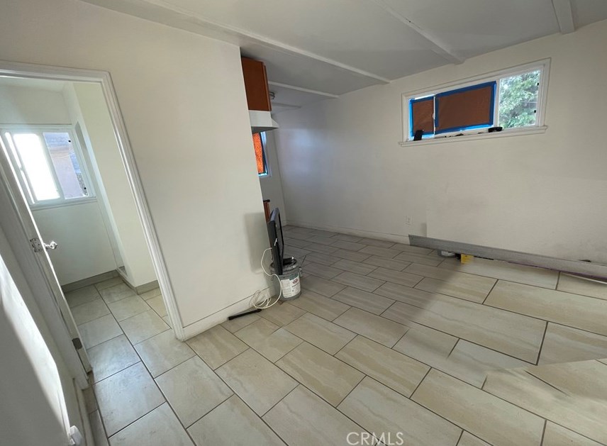 851 105th St, Los Angeles CA  90044-4429 exterior