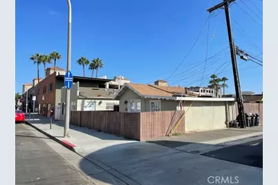 214 Walnut Avenue, Huntington Beach, CA 92648 - Photo 10