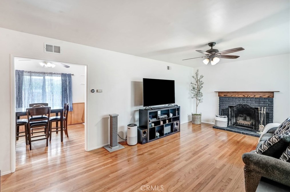 1258 San Antonio Ave, Pomona, CA 91766-3749