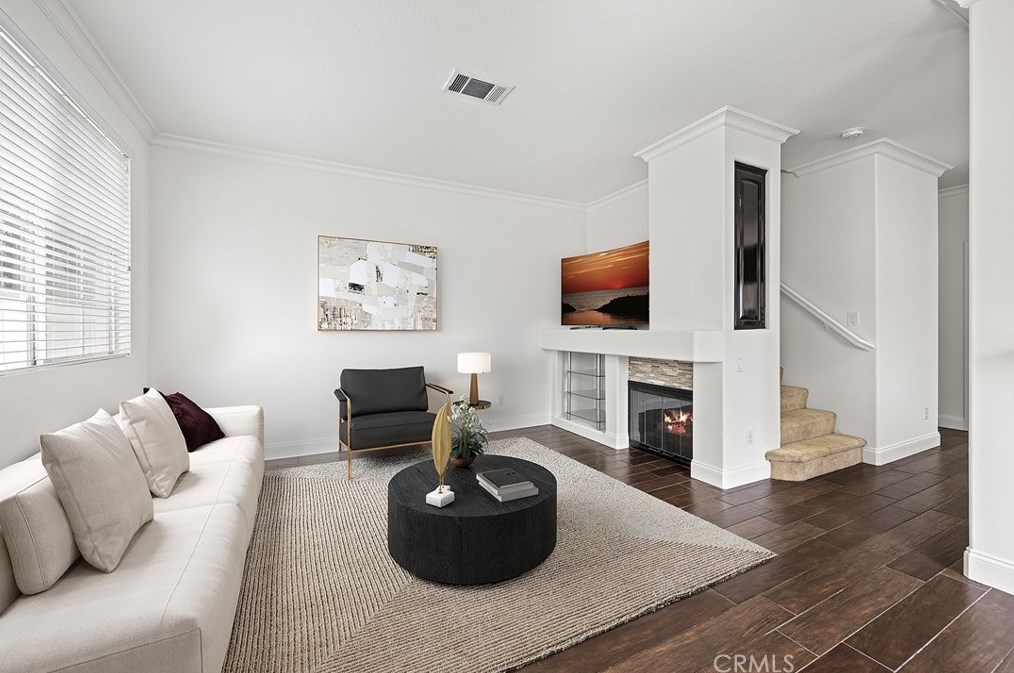 885 S Taos Way, Anaheim, CA 92808