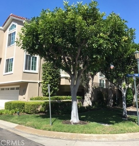 19306 Champion Ln, Huntington Beach, CA 92648-5509