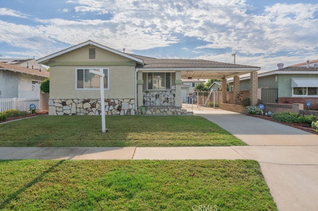 10832 Reagan St, Los Alamitos, CA 90720