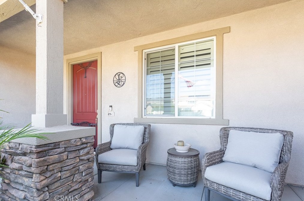 151 Mesquite Ct, Calimesa, CA 92320