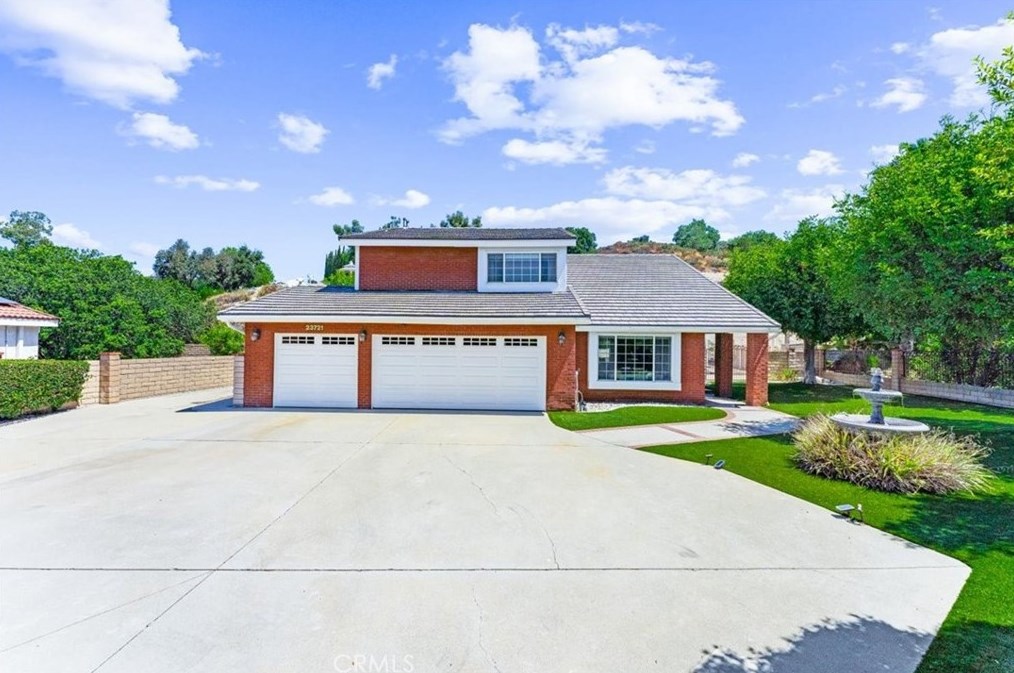 23721 Monument Canyon Dr, Pomona, CA 91765-2361