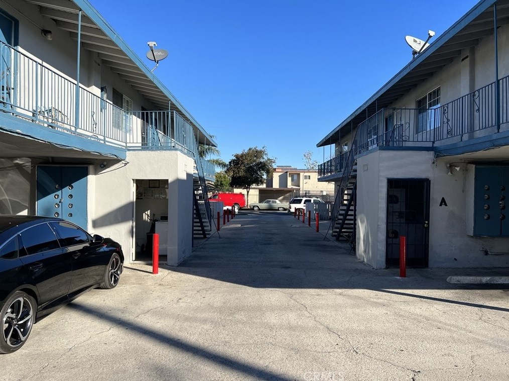 1146 Brk St, Santa Ana CA 92704-1511 exterior