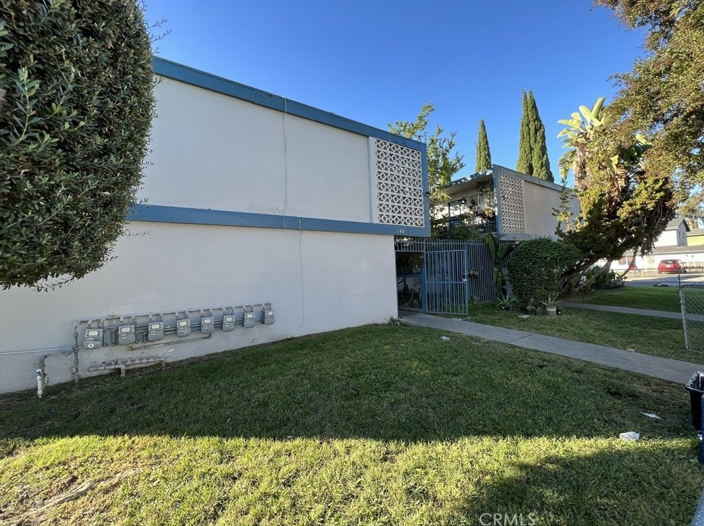 1146 Brk St, Santa Ana CA 92704-1511 exterior