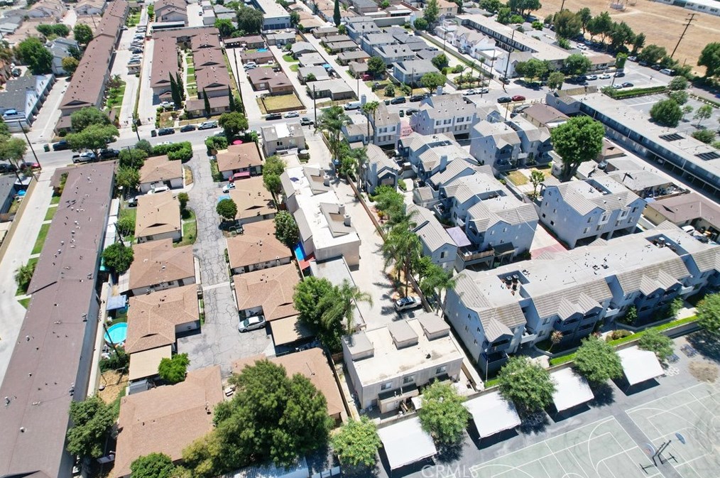 7245 Richfield St, Paramount, CA 90723