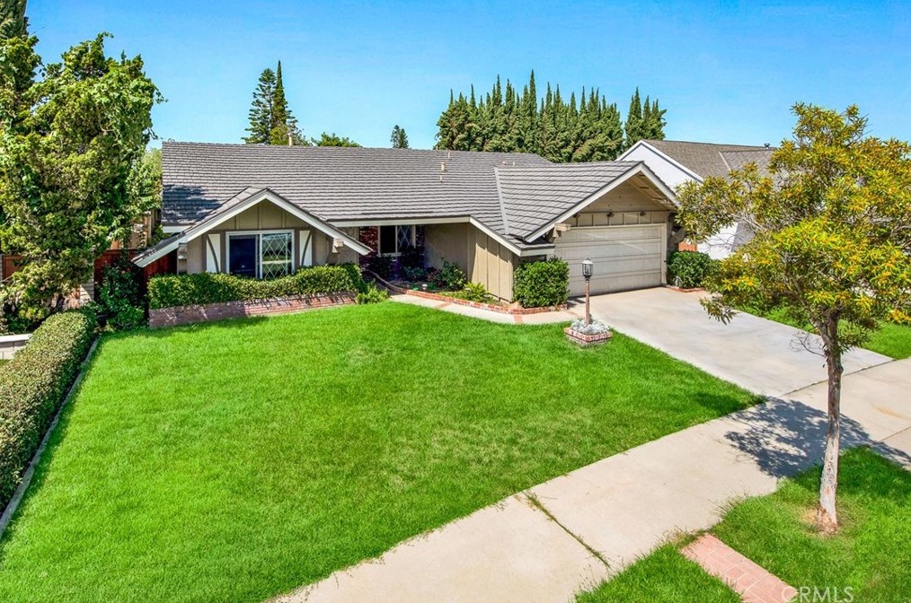 2538 N Dunbar St, Orange, CA 92865