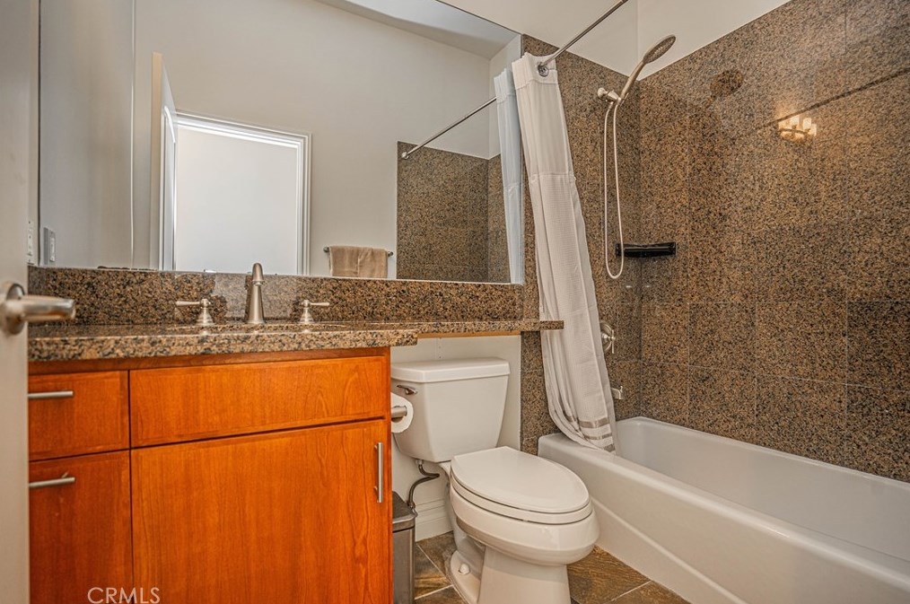 1065 Tia Juana St, Laguna Beach CA  92651-3833 exterior