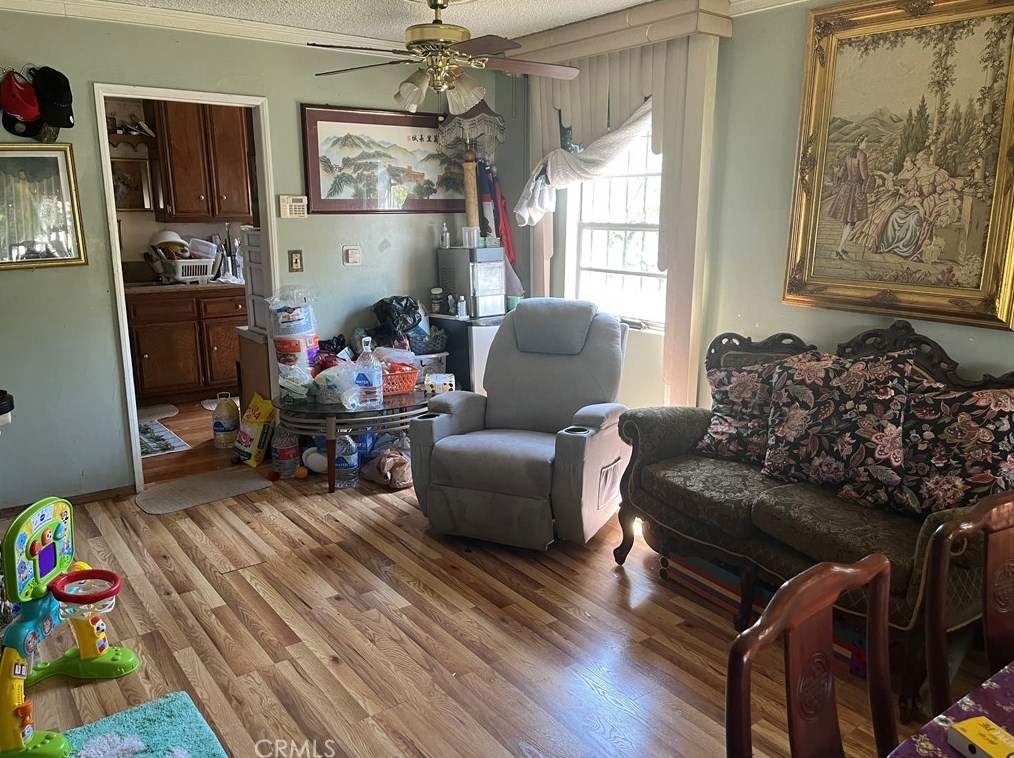 1904 Anzac Ave, Compton, CA 90222-2414