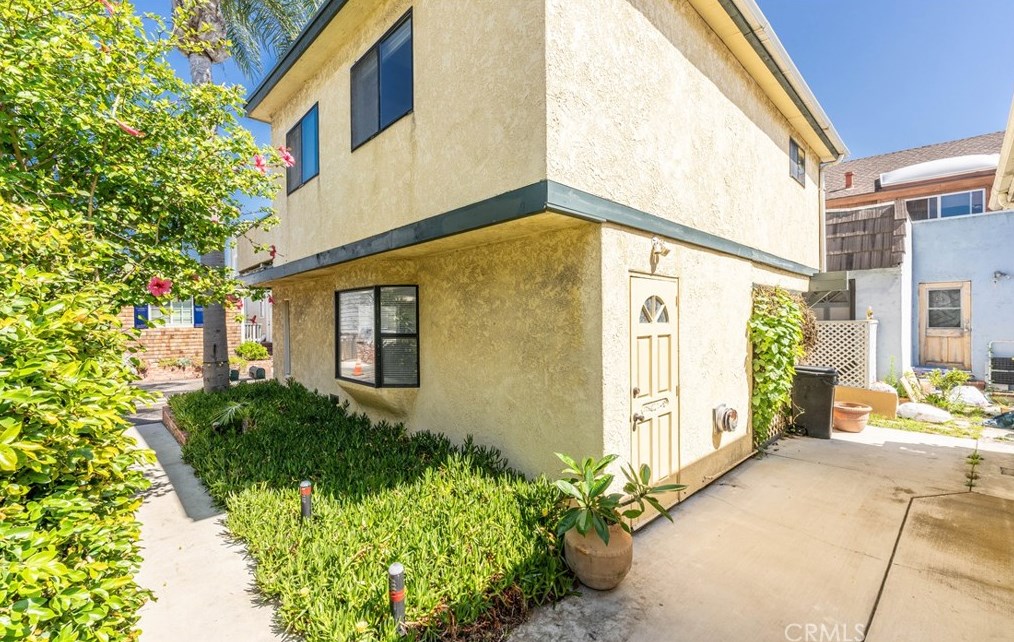 88 Riversea Rd, Seal Beach, CA 90740