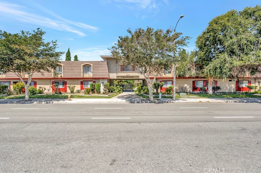 11075 Westminster Ave, Garden Grove, CA 92843