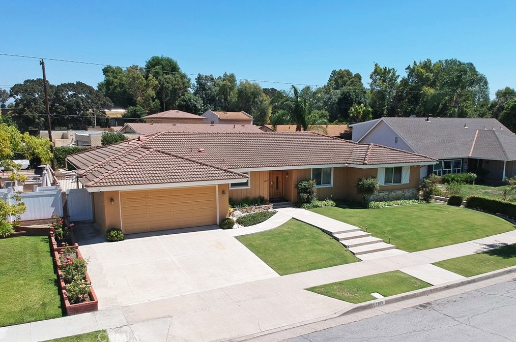 1989 N Greengrove St, Orange, CA 92865