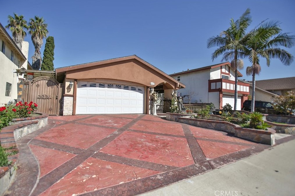 8401 Satinwood Cir, Westminster, CA 92683-6333