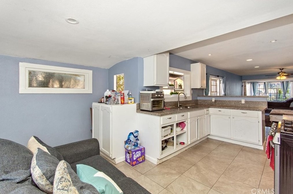 1309 73rd St, Los Angeles CA  90044-2437 exterior