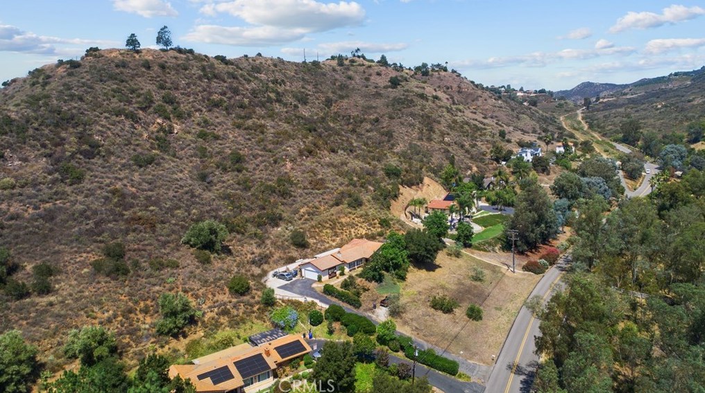 3229 Kaywood Dr, Escondido, CA 92026-8414