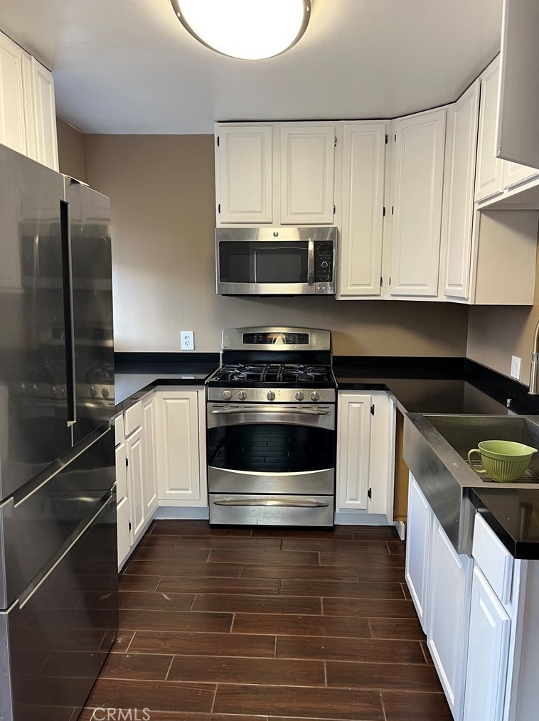 14832 Benfield Ave, Norwalk, CA 90650-5611