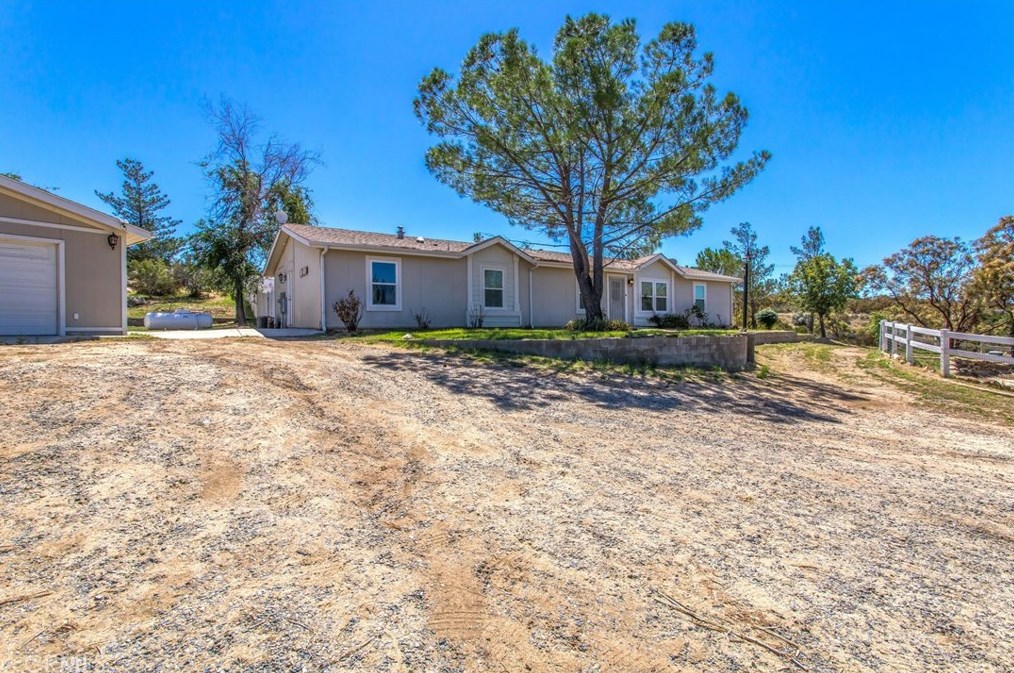 39230 El Ray Cir Dr, Anza, CA 92539