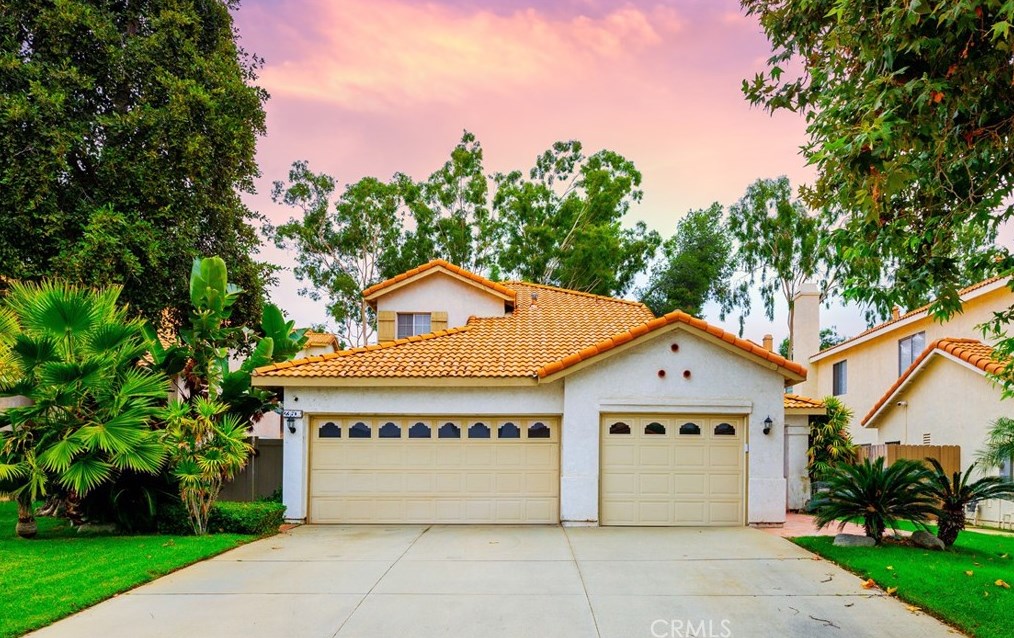 23604 Tarara Dr, Moreno Valley, CA 92557-3955