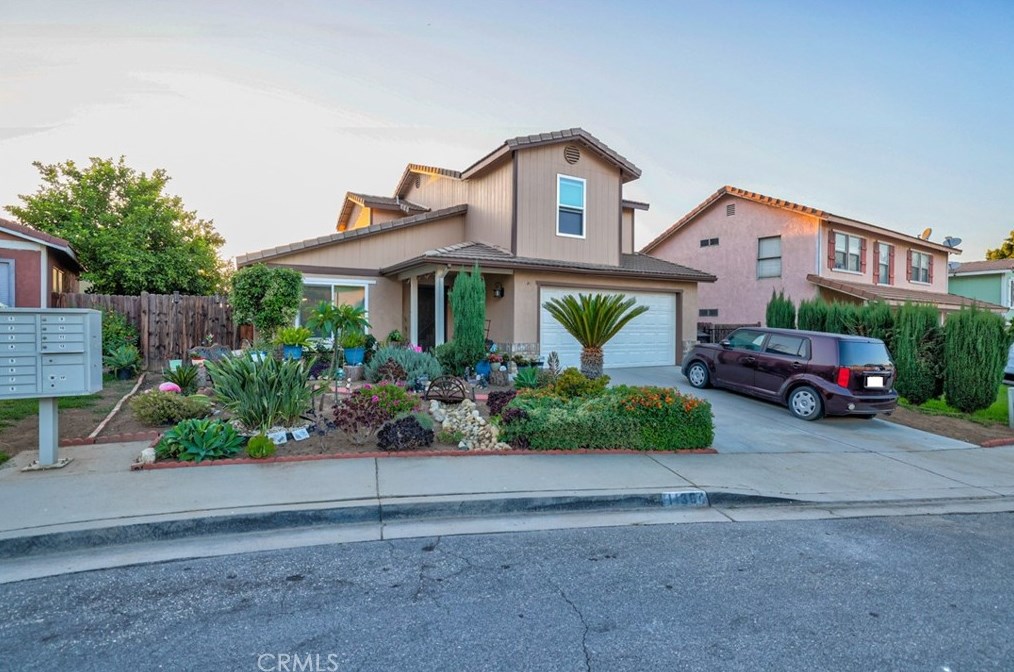 11364 Parkridge Dr, Fontana, CA 92337