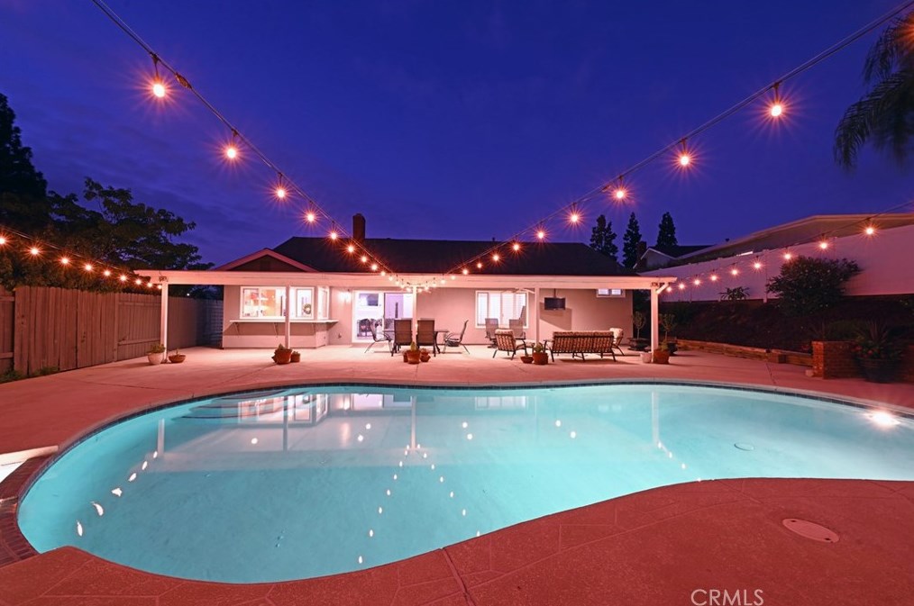 20042 Fernglen Dr, Yorba Linda, CA 92886-6016