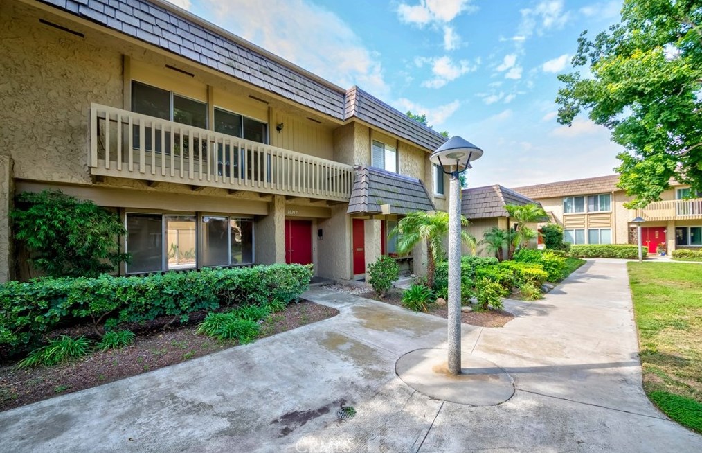 10317 Elk River Ct, Santa Ana, CA 92708-5924