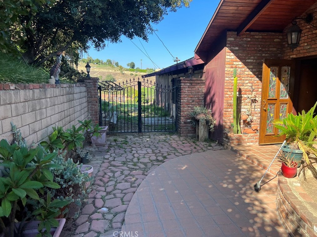 1950 Le Flore Dr, La Habra, CA 90631