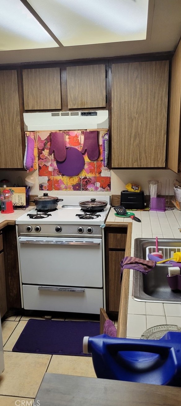 700 W 3rd #b309, Santa Ana, CA 92701