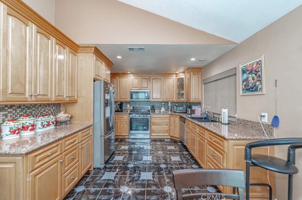 918 W Sierra Dr, Santa Ana, CA 92707