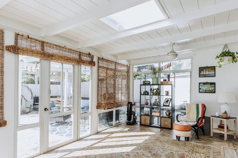 2510 Larchmont Ave, Santa Ana CA  92706-2019 exterior