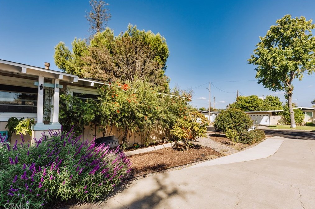 2510 Larchmont Ave, Santa Ana CA  92706-2019 exterior