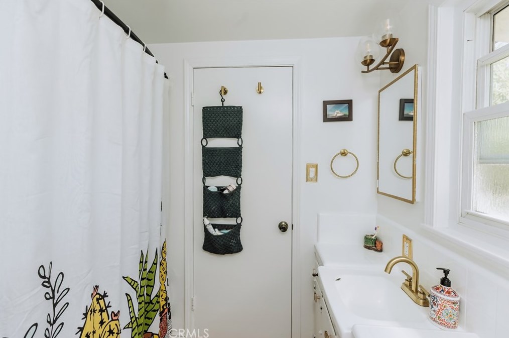 2510 Larchmont Ave, Santa Ana CA  92706-2019 exterior