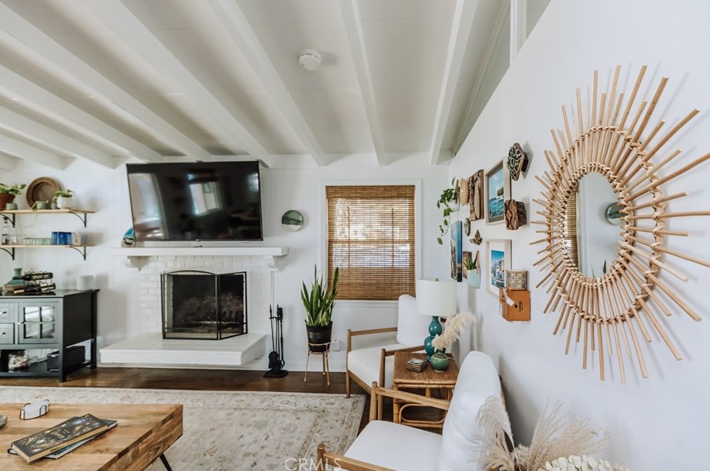 2510 Larchmont Ave, Santa Ana CA  92706-2019 exterior