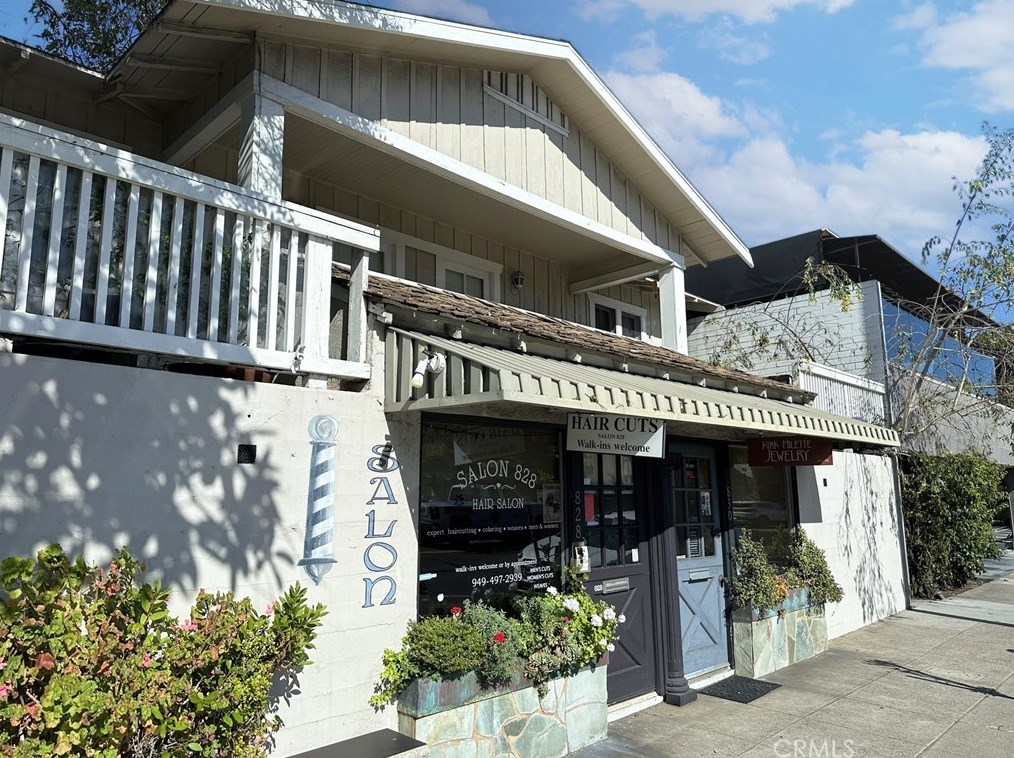 826 Coast Hwy, Laguna Beach, CA 92651-2765