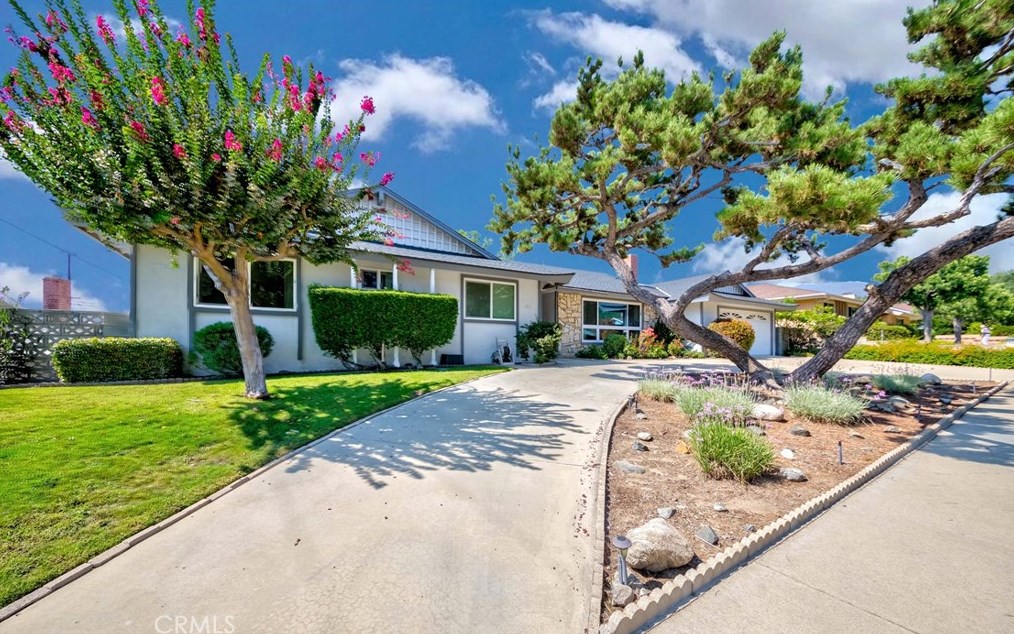 241 Underhill Dr, Glendora, CA 91741