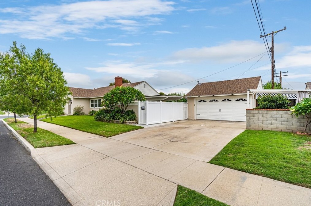 208 W Wells St, San Gabriel, CA 91776