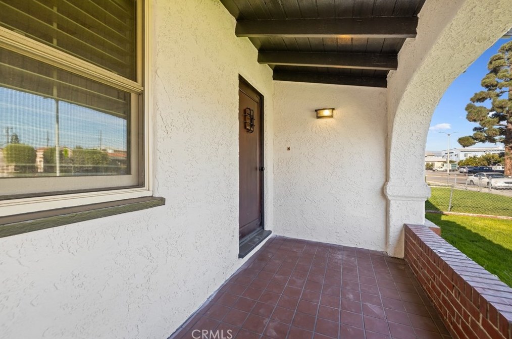 1253 Vancouver Ave, Los Angeles CA  90022-4925 exterior