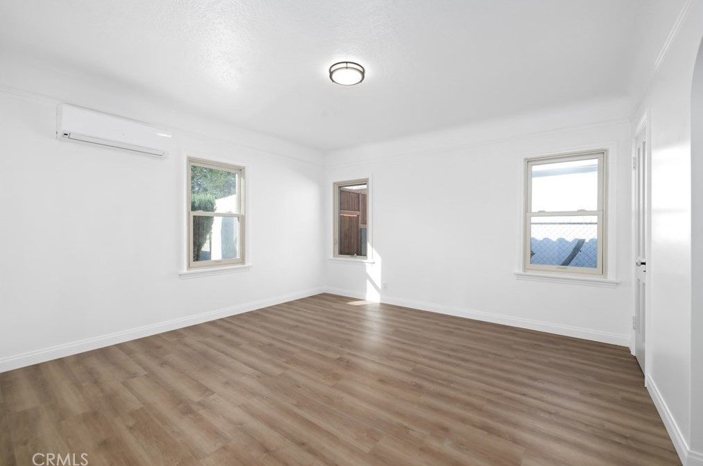 1253 Vancouver Ave, Los Angeles CA  90022-3218 exterior