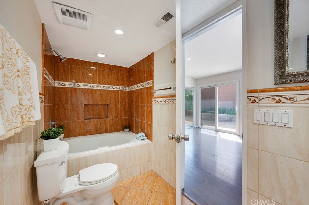 4616 Golden Ridge Dr, Corona CA  92880-9412 exterior
