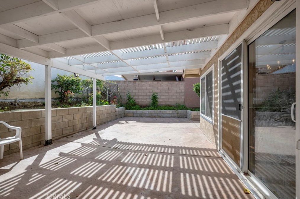 4616 Golden Ridge Dr, Corona CA  92880-9412 exterior