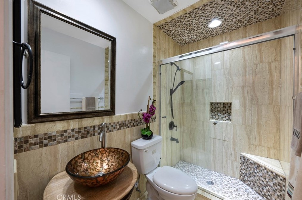 4616 Golden Ridge Dr, Corona CA  92880-9412 exterior