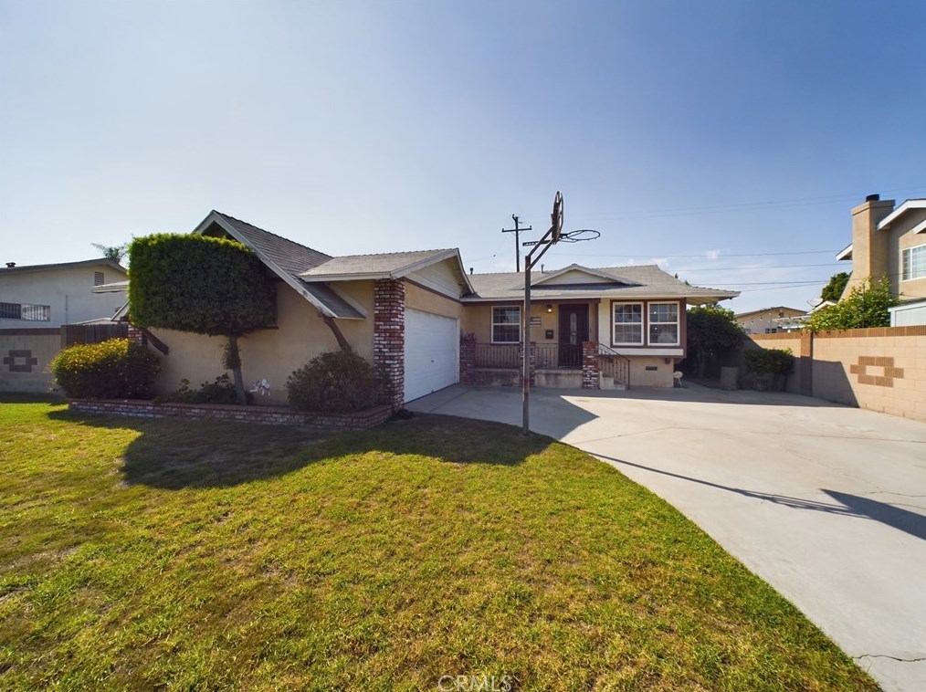 9421 Lime Cir, Cypress, CA 90630