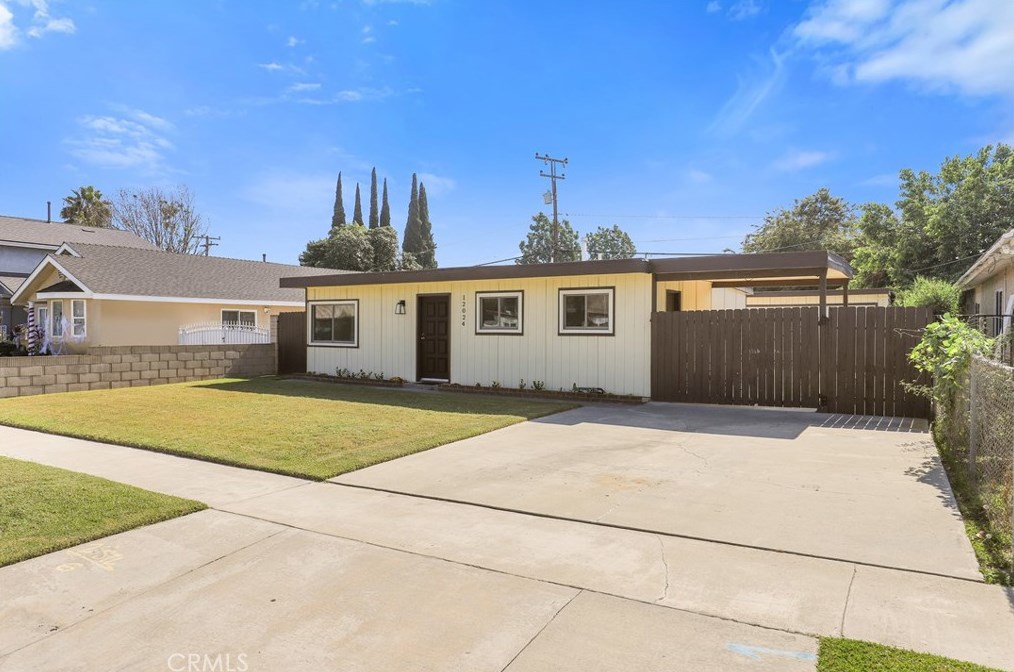 12024 Rendova St, Artesia, CA 90701-4133