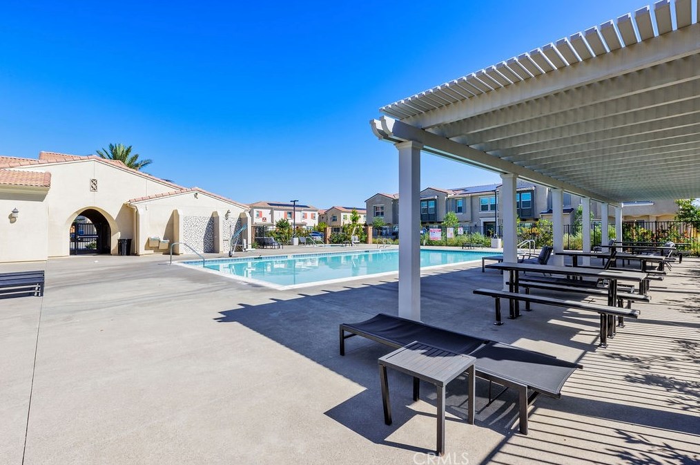 7155 Citrus Ave #310, Fontana, CA 92336