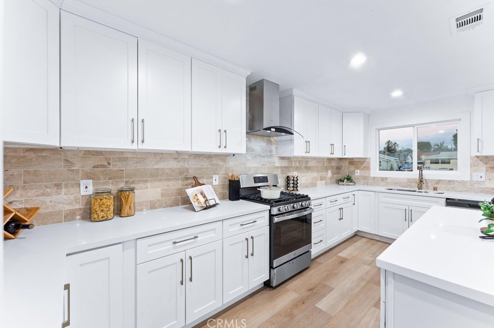 8421 Holder St, Buena Park, CA 90620