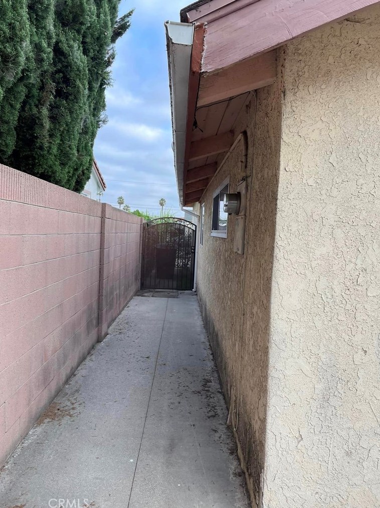 6462 Sunside Ave, Westminster CA  92683-3612 exterior