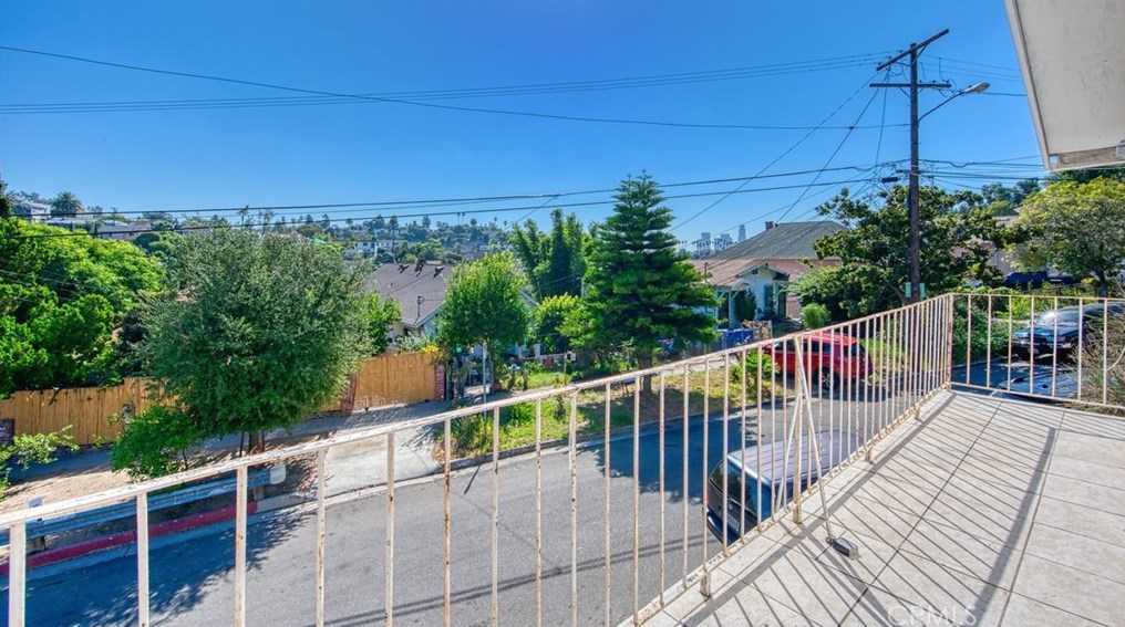 1802 Effie St, Los Angeles, CA 90026-1712