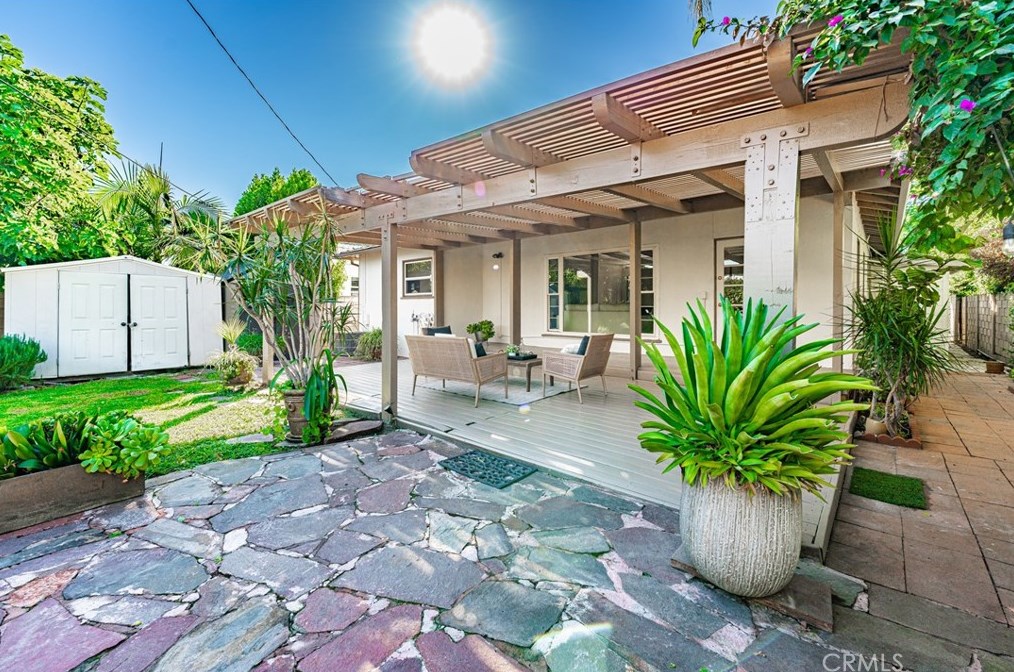 18031 Welby Way, Los Angeles CA  91335-5642 exterior