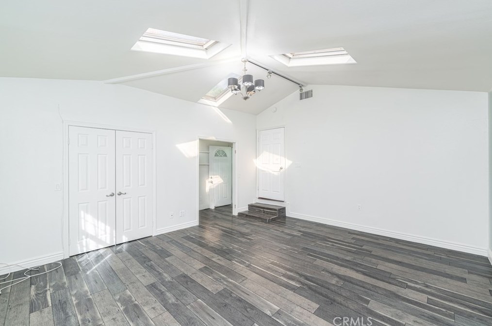 18031 Welby Way, Los Angeles CA  91335-5642 exterior