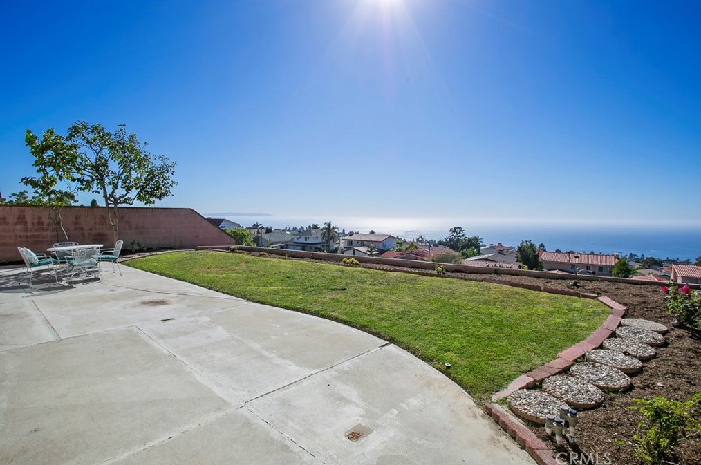 29041 Warnick Rd, Palos Verdes Estates, CA 90275